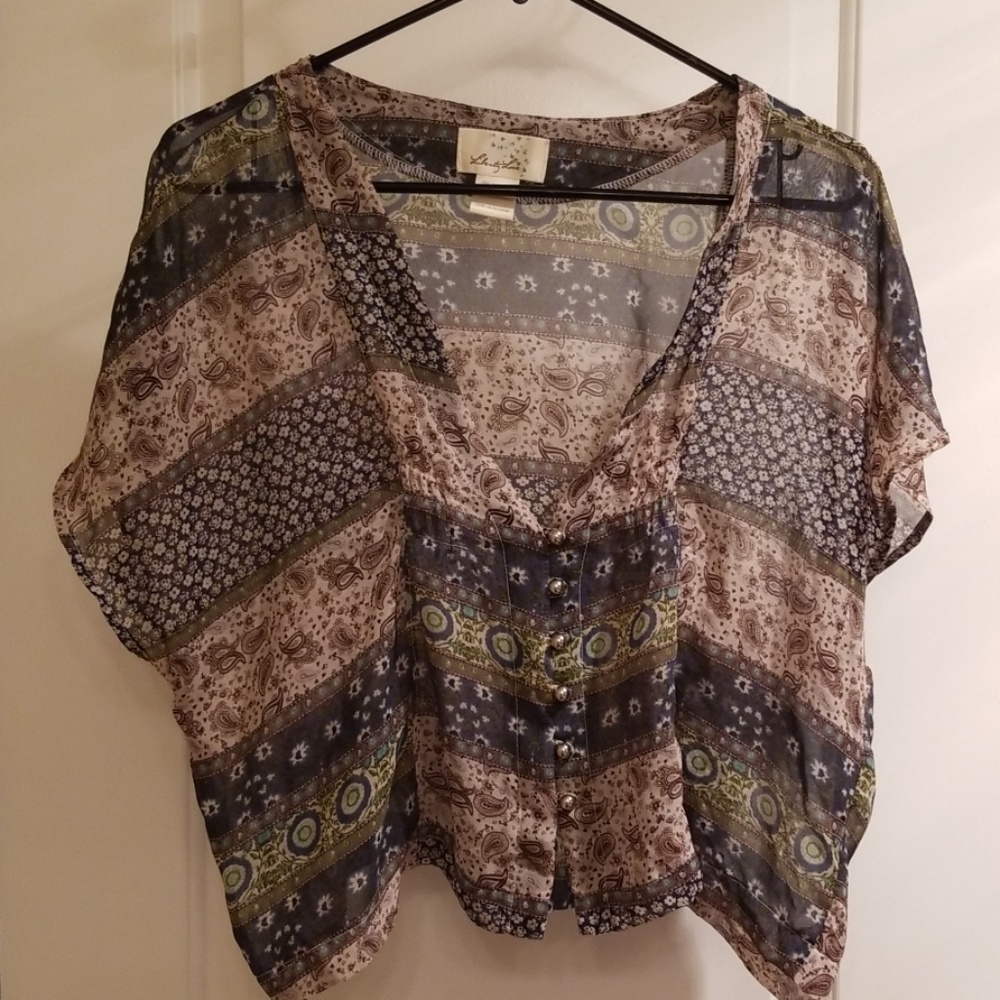 Crop blouse in earth tones